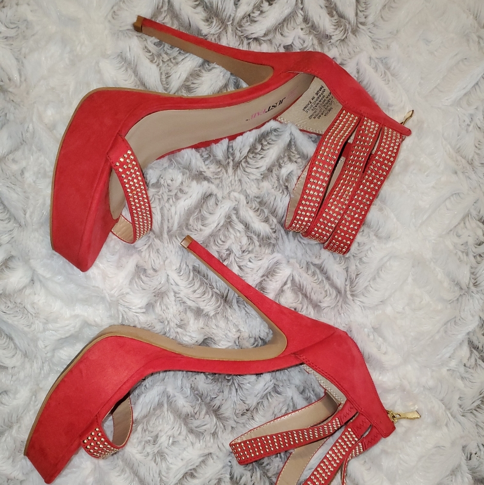 Heeled sandals
